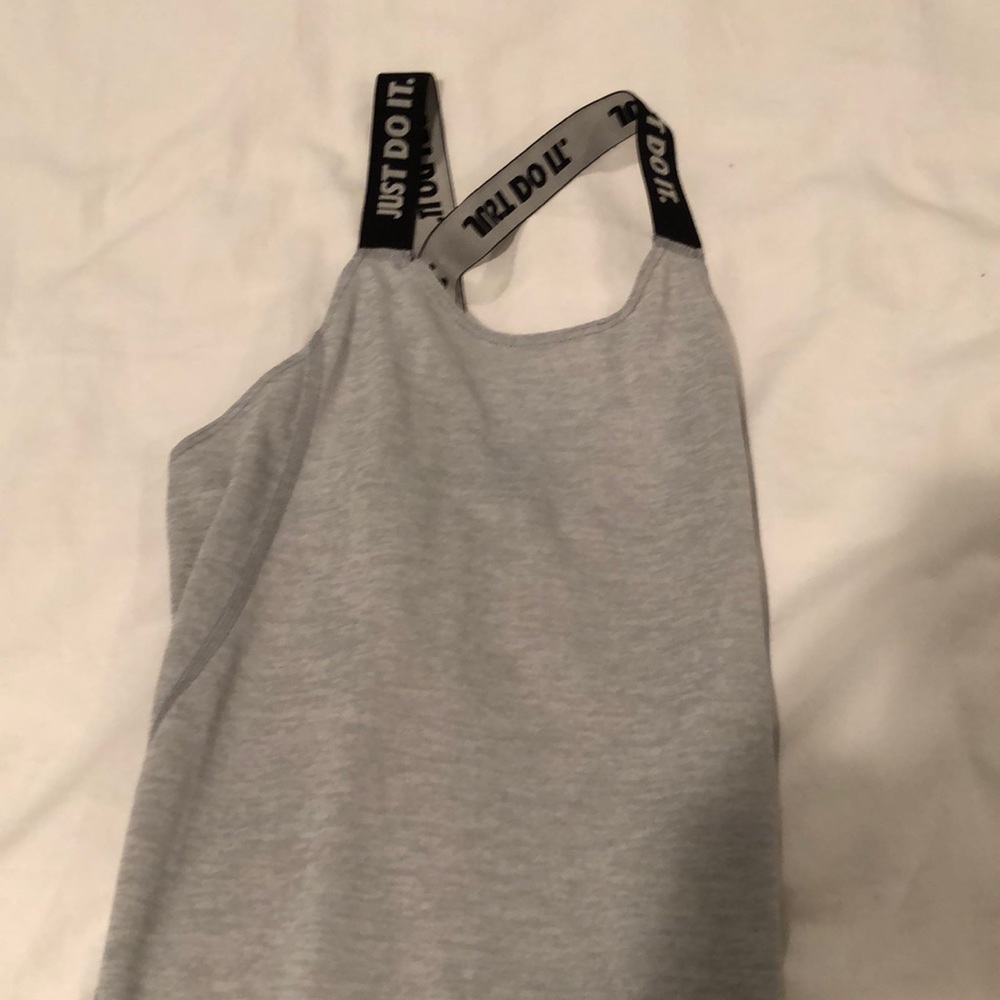 athletic clothes - Picture 7 of 7